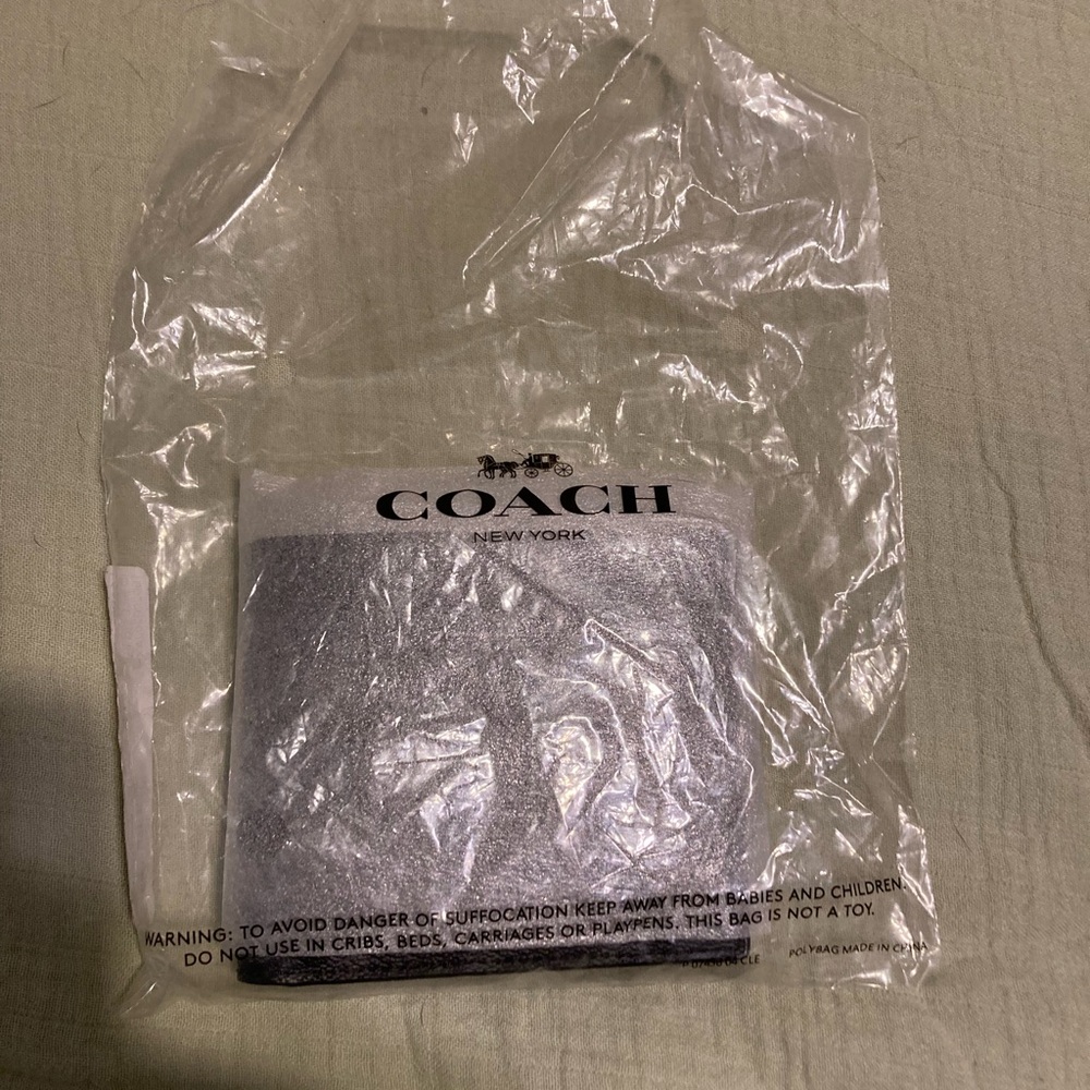 Coach Black ID Billfold Wallet - Picture 4 of 4